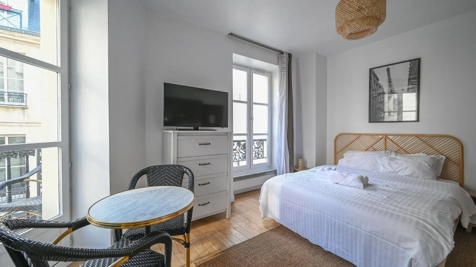Opera 2 Apartment Paris 0*,
